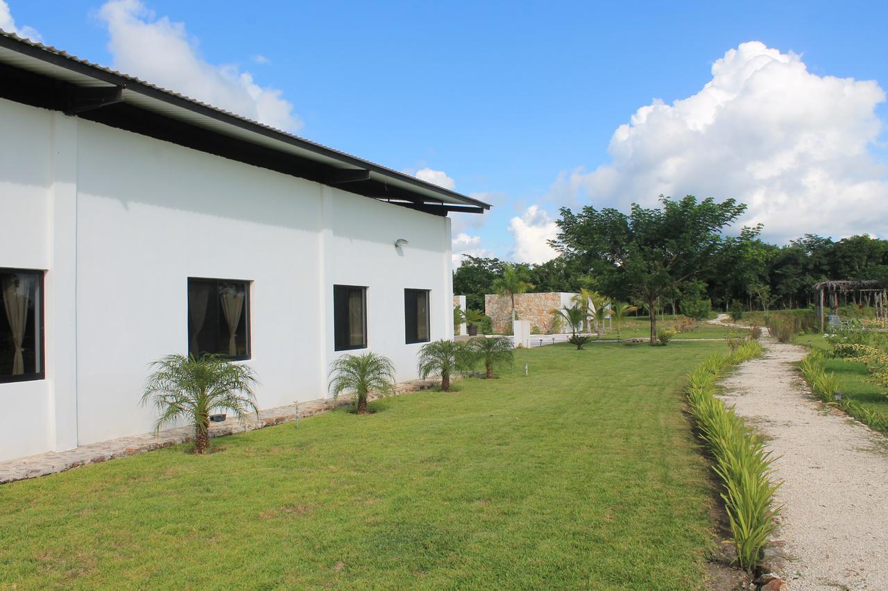 Real Primaveras Campestre Escárcega 外观 照片