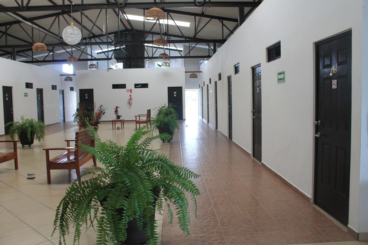Real Primaveras Campestre Escárcega 外观 照片